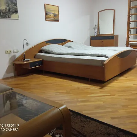 Apartman, Centar شقة *